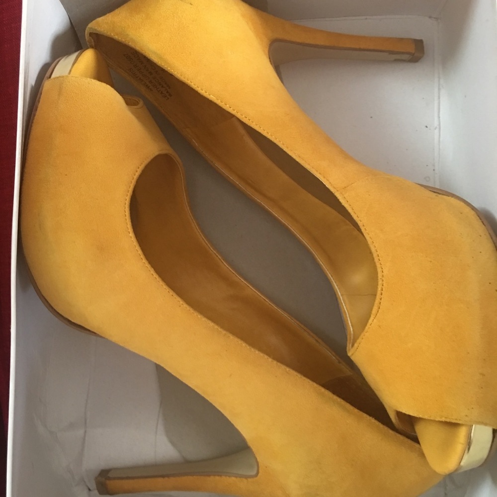 Yellow open toe microsuede heel